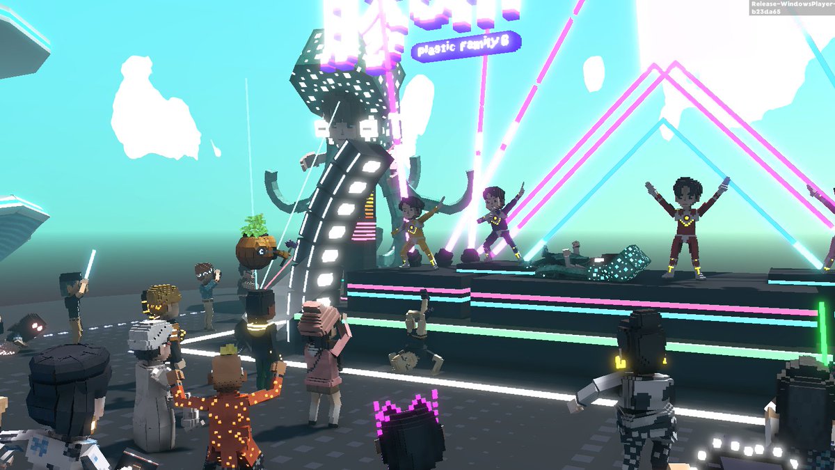 MiozerC's tweet photo. @TheSandboxGame I found the Star Team in PCCW HKT Futurera! 🎮 #LunarNewYearTSB https://t.co/LSPBgOc8U8