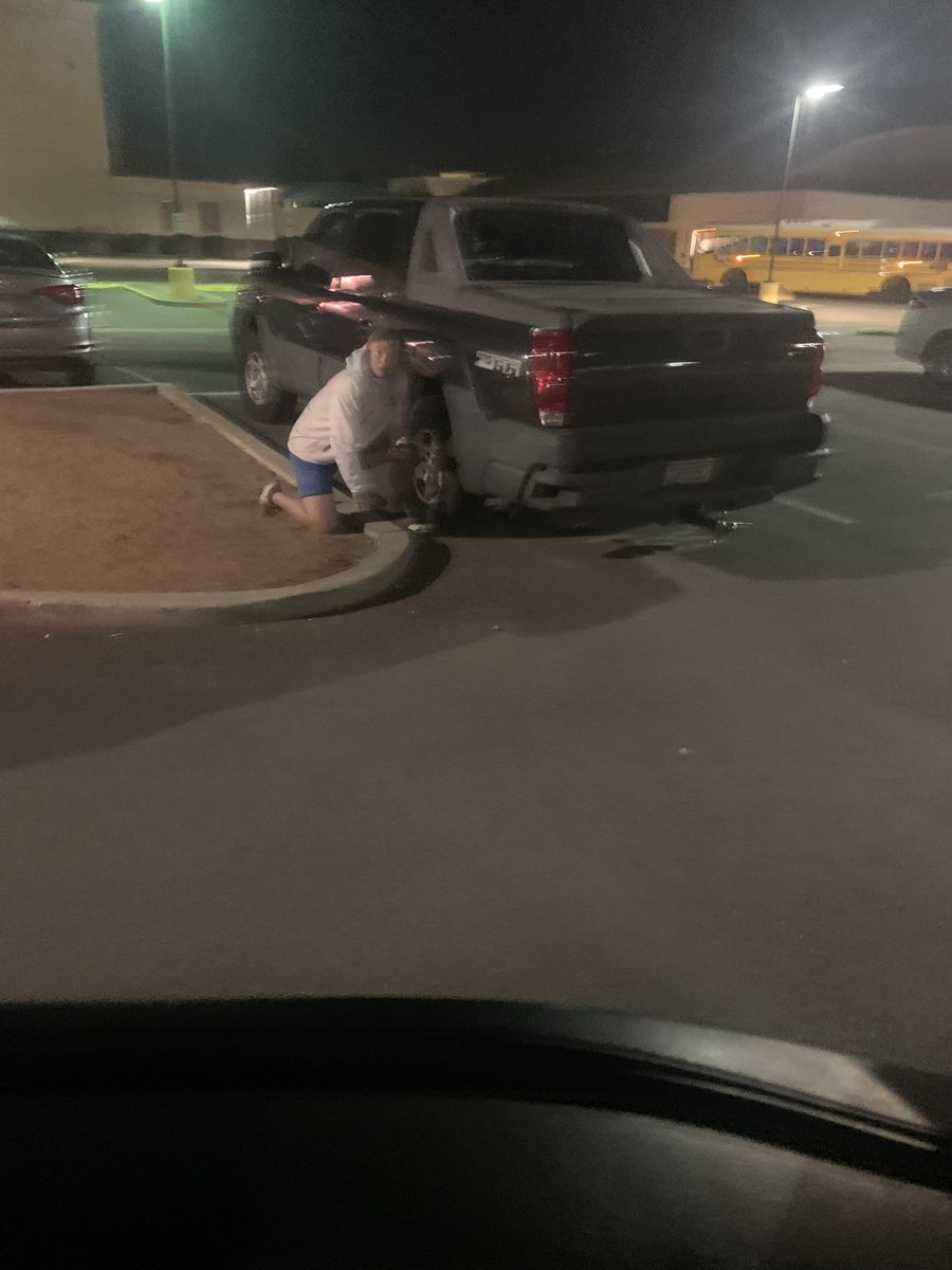 when u catch the dad and not the daughter <a href="/FranklinsApostl/">Franklins Apostles</a> better luck next time🥰🥰