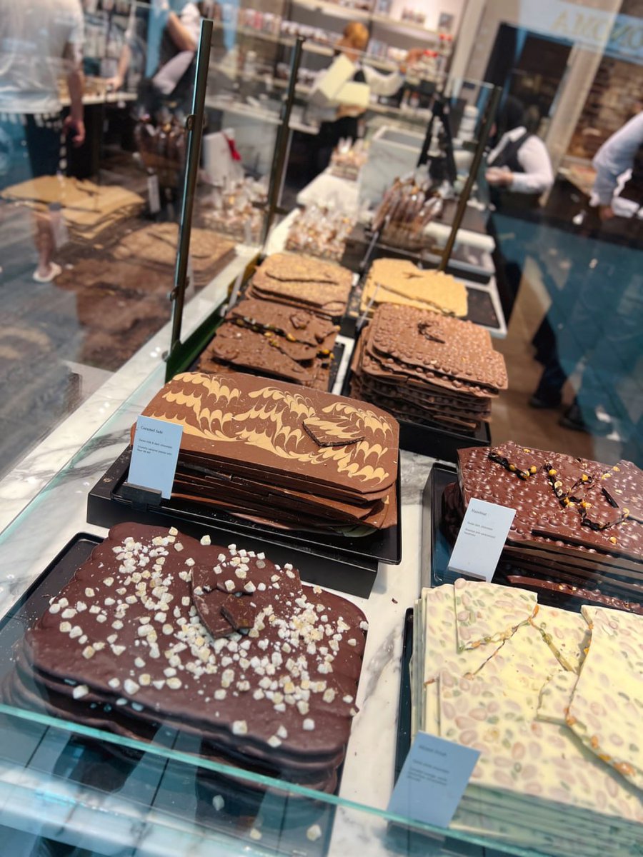 BengaLuana's tweet image. Wishing you all the best in this Chinese New Year.