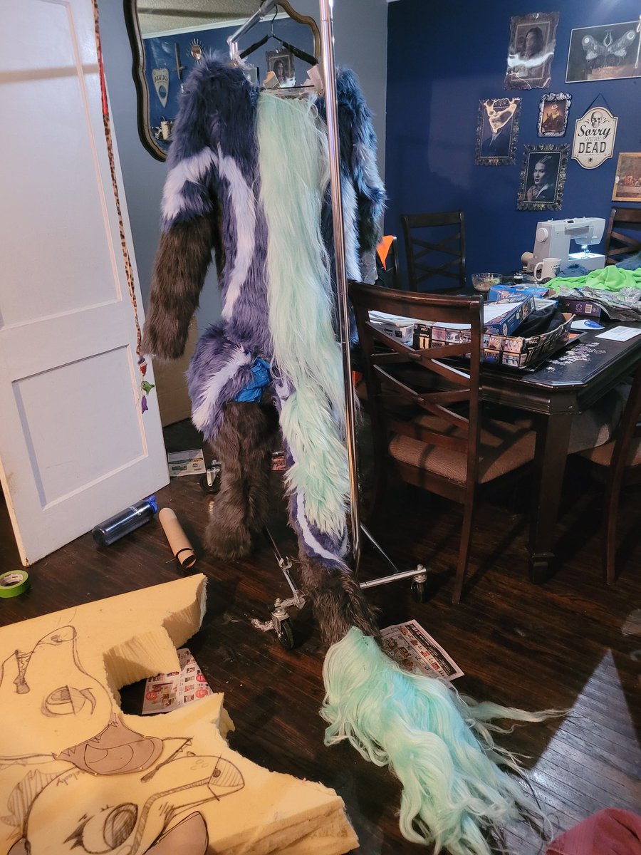 Awesomepossumm's tweet photo. Venthas is almost done!! I am beyond excited to finish this guy https://t.co/5KnW1AJH5a