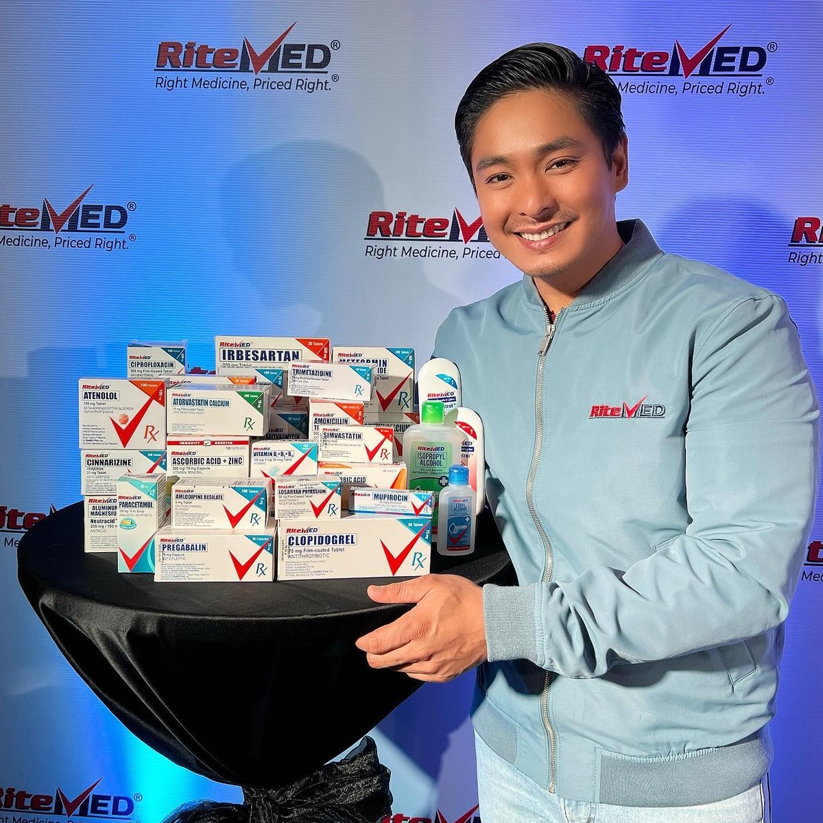graciapearl's tweet photo. Reposted from @cocomartin_ph @ritemedicine Right Medicine. Priced Right. 
#RiteMED ❤️💙 https://t.co/sPq836lz9L