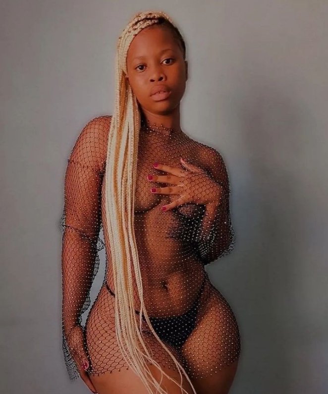 ServedWhileHot's tweet photo. Comment with see-through outfits😋 https://t.co/egJAcQ8tQF