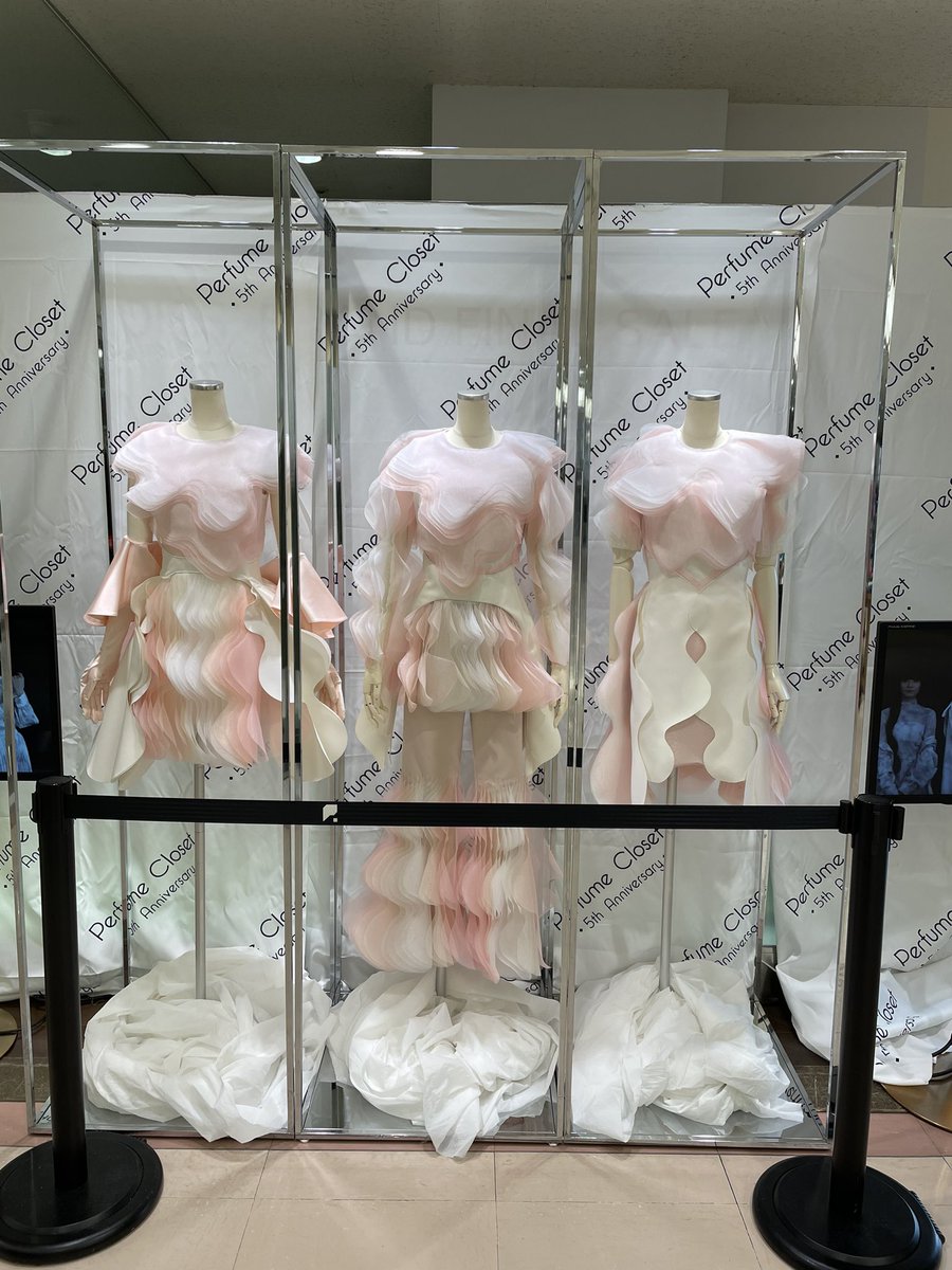 nonno1007uc1173's tweet photo. #prfm #PerfumeCloset 
今回はsamtワンピース着て午前中店頭に立ってました〜
楽しかった〜✨ https://t.co/Q6UlQuc7bI