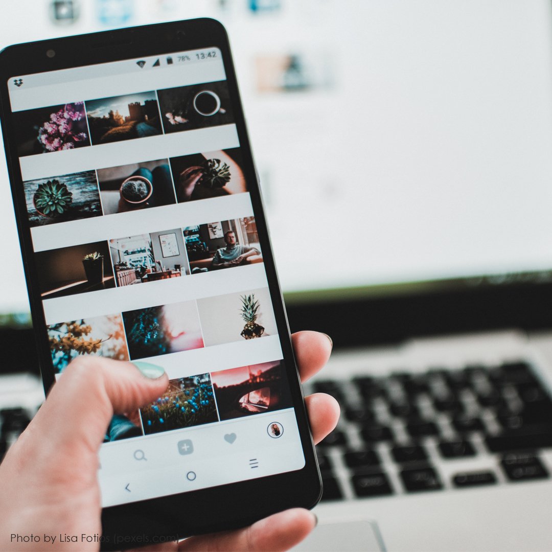 Mom &amp; Dad, si kecil sudah aktif di medsos alias media sosial? Hati-hati karena riset terbaru menunjukkan adanya perubahan fungsi otak pada anak-anak dan remaja yang terlalu sering mengecek akun media sosial. momdadi.com - bit.ly/3k2FGRm