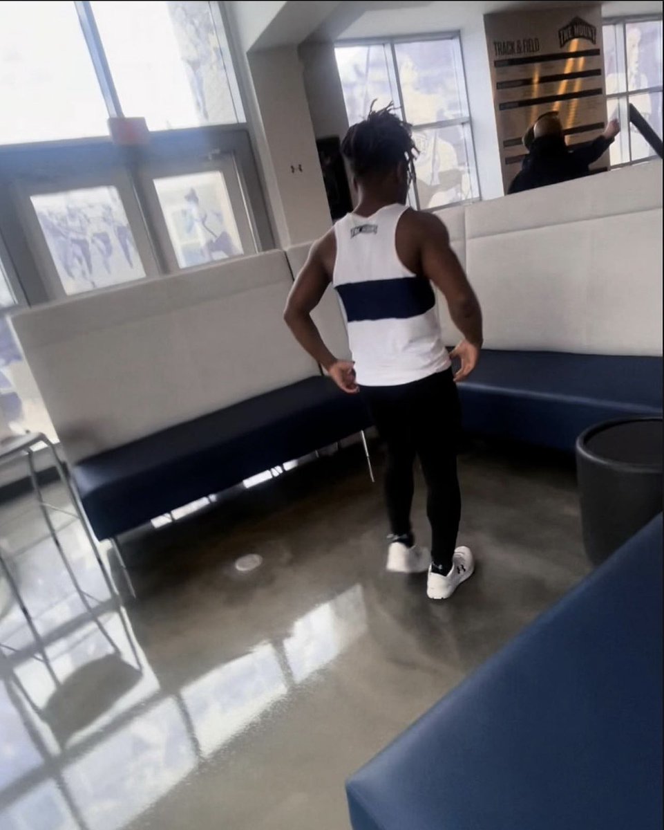 Travis Thompson tweet media