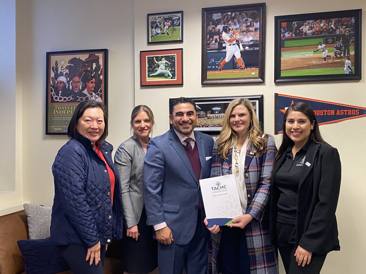 RepWalle's tweet photo. Visited with ⁦@TexasCHCs⁩ members from Houston and HD140, ⁦@LegacyCommunity⁩ ⁦@hopeclinic⁩ ⁦@SBCHChealth⁩. We’ve worked during budget process in 87th to provide $ to expand access to healthcare. We hope to continue increasing access in 88th. #txlege https://t.co/srZT9Nue5n