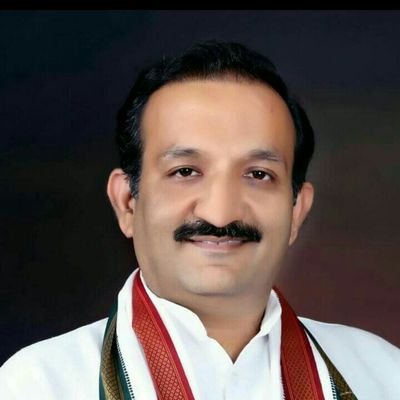 Sachin08IND's tweet image. बड़े भाई समान माननीय श्री @Bhandari_INC जी को हरियाणा सरकार में प्रचार सलाहकार बनाए जाने पर हार्दिक शुभकामनाएं.

💐💐💐