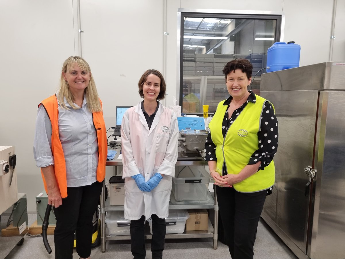 InterGrain1's tweet photo. It was a pleasure to host the new WA Minister for Agriculture &amp; Food, Jackie Jarvis MLC to showcase our world-class breeding programs. It was great timing, as our WA HQ is a hive of activity processing material from the 2022 season &amp; ramping up to prepare our 2023 program. https://t.co/AuaYfxZqOD
