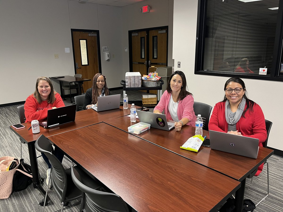 drmjohnston10's tweet photo. So much fun with our PK-12 Early Career Assistant Principals. I appreciate @megangist &amp; @marypruittpugh for being focused team members as we support @rockwallschools together! #WeLeadTX https://t.co/Ja9cjb3EsH