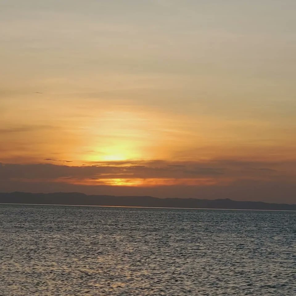 Picture this....watching shadows on the ground as the turquoise -blue stream burble and wind
As the sound winds whirl round and round.
The sun,sand and sea adventure offers    such and so much more.
Twice  monthly scheduled departures...
📱0722143656,0111430440 #laketurkana