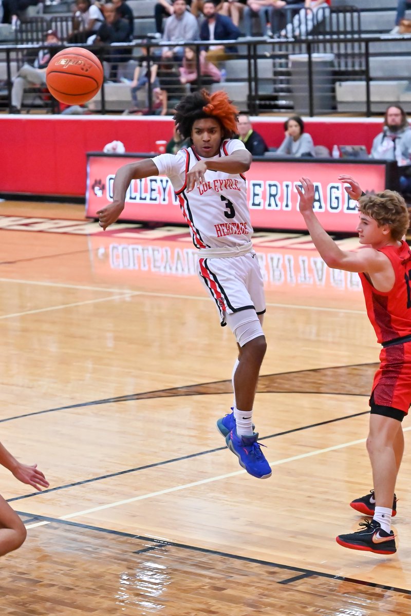 CHHS_Hoops's tweet photo. @GCISD_Athletics @TheVilleHoops @Gosset41 @SportsDayHS @DeptSupt_GCISD @GCISD @CoachKirkMartin @JuliaStephen9 @Tabchoops JJ with the clutch foul shots and big 3 in OT https://t.co/XKpOfvf6XL