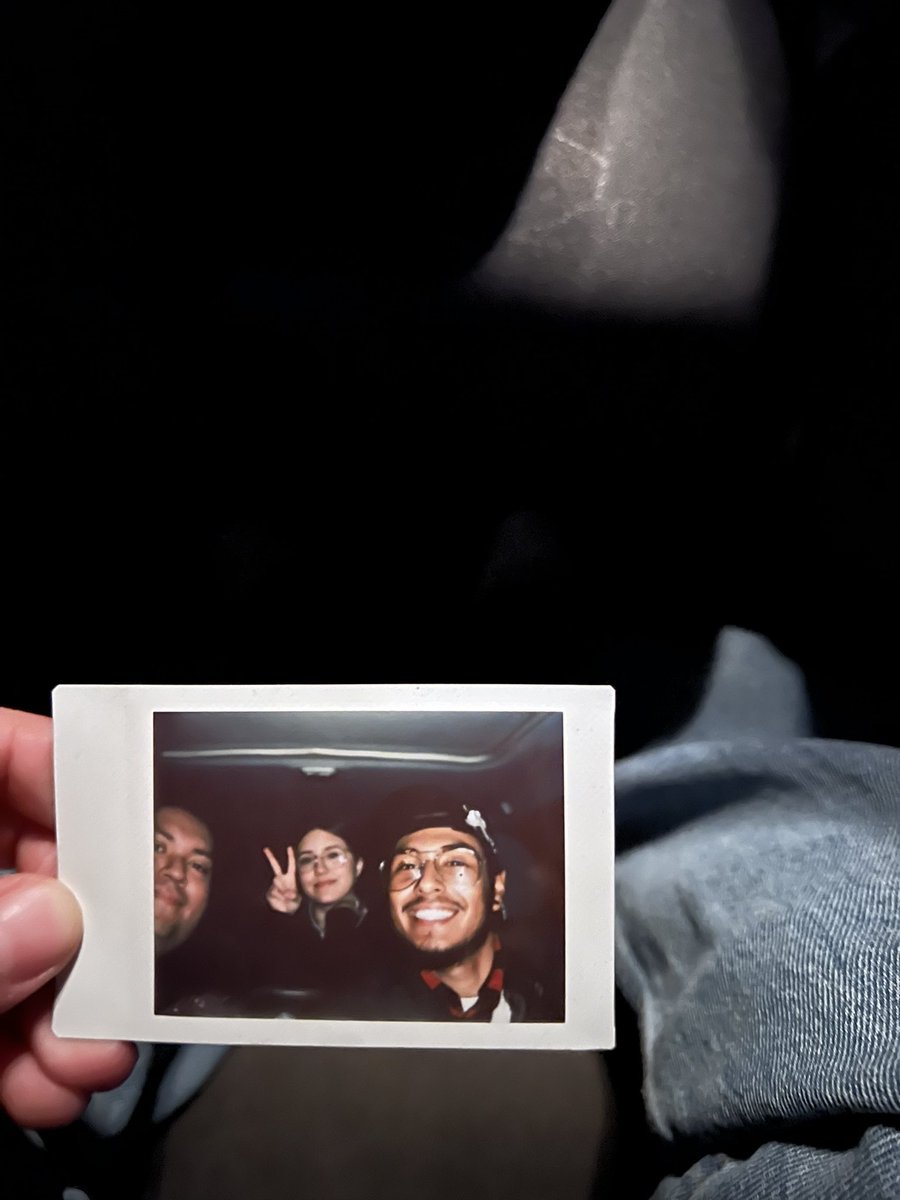 DeZtinY__'s tweet photo. @Mira_anda7 @Frankie_boi08 Miss youuuuu !! 🫶🏼 https://t.co/KfDu6NG1ry