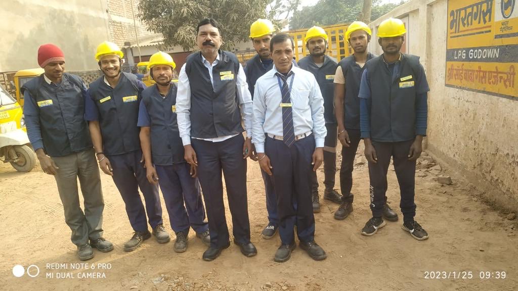 SRI SAI BABA GAS AGENCY tweet media