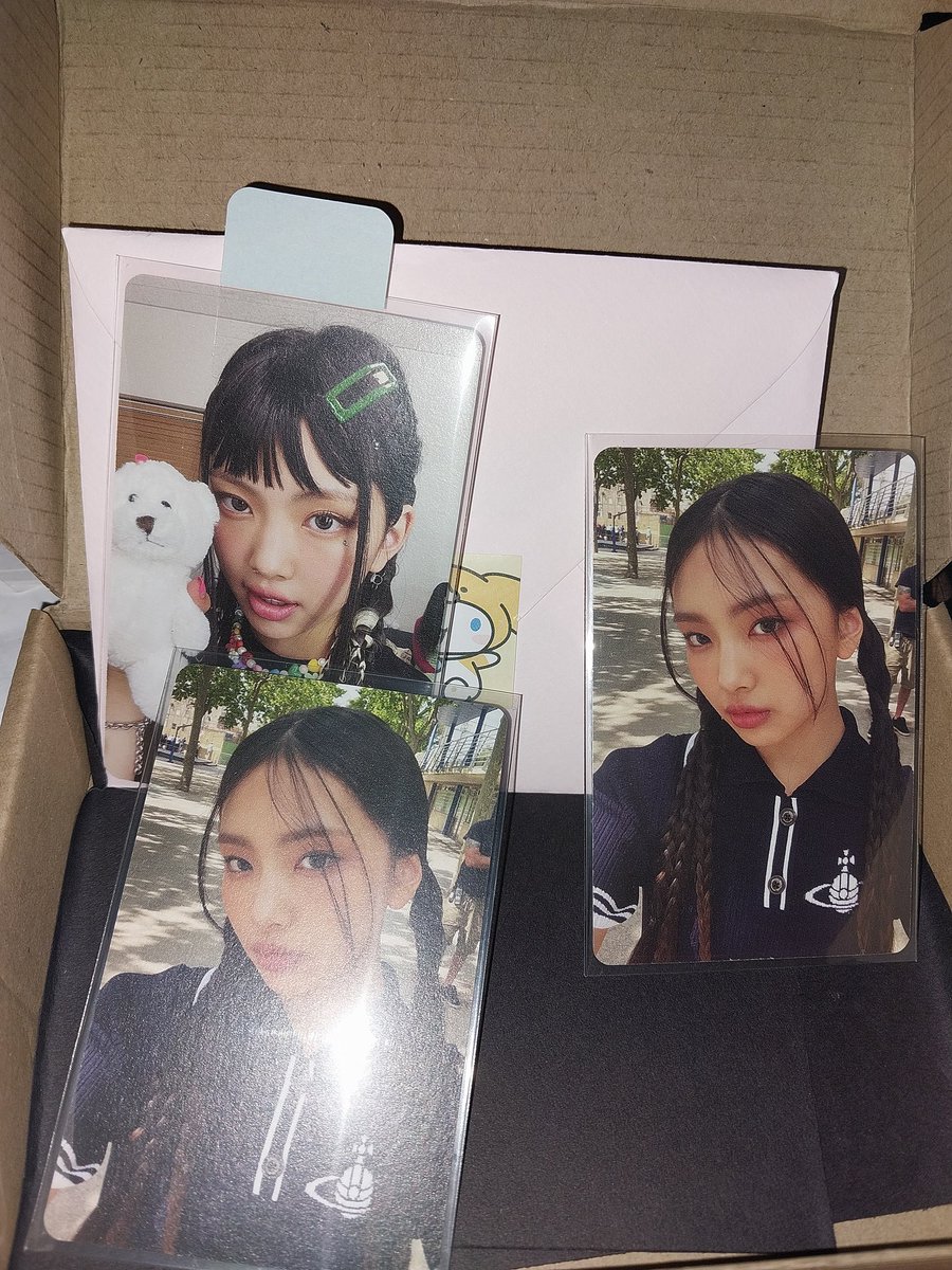 seocoll's tweet photo. thank you so much for the smooth transaction @strayckart hyein arrived safely #thxstrayckart
{#relmails} https://t.co/yNX4ksoEhC