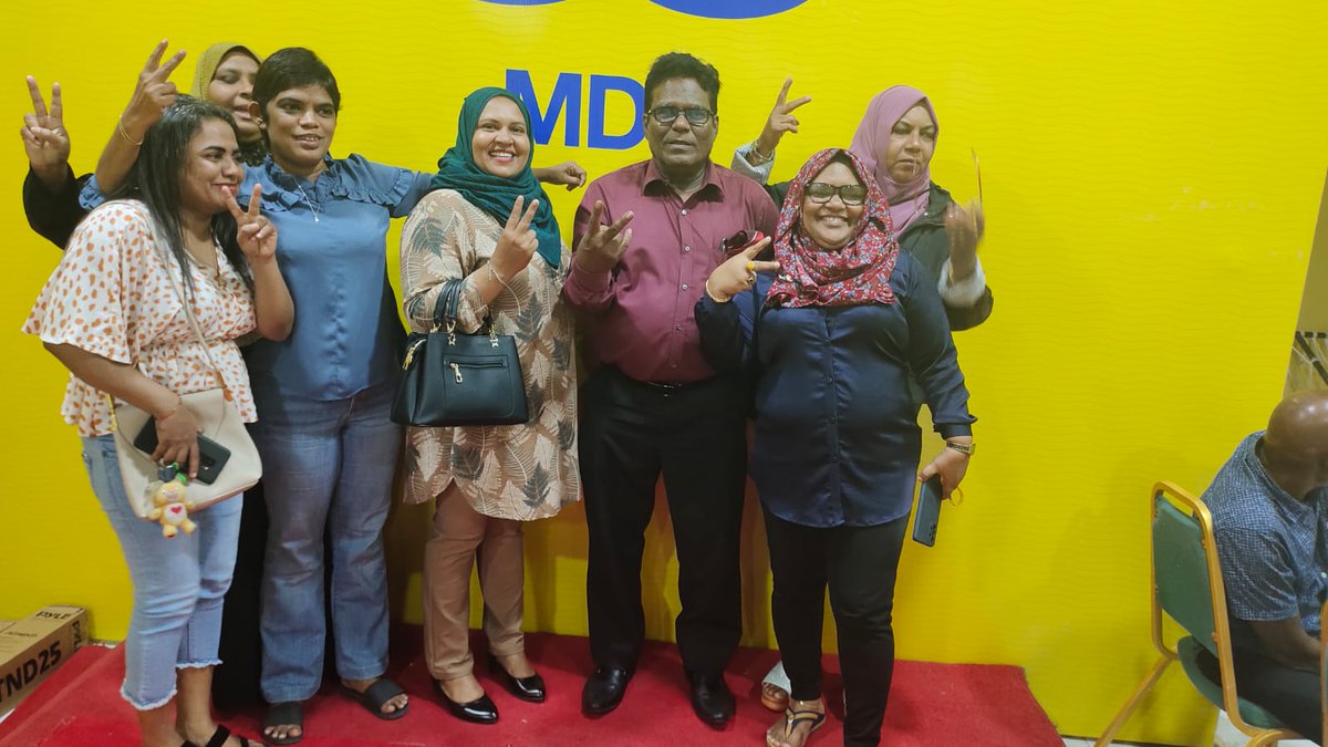 ހޮނިހިރު ދުވަހުގެ ވޯޓު އަޅުގަނޑުމެން ކާމިޔާބު ކުރާނީ ރީތިކޮށް، ބޮޑުކޮށް 2 ނަންބަރުގަ ހެޔޮ ފާހަގަ ޖަހައިގެން.
#Ibu2023 #MDPKuriah