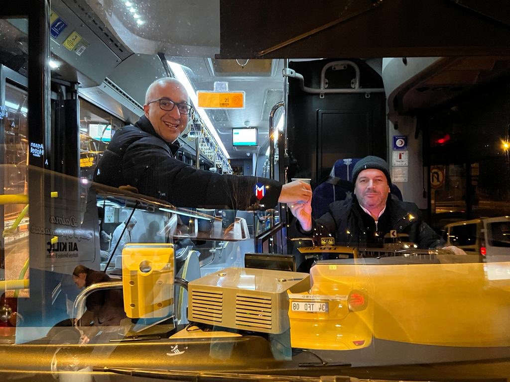 ErcanKonak75's tweet image. #yeter
#yeterbe
#yetersözmilletin
Sokağa çıkıp…
Milletin yüzüne bakamayacak durumda olanlara sesleniyorum…
#yeter
#geliyorgelmekteolan
#daimasevgikazanacak
@kilicdarogluk 
@BskAliKilic