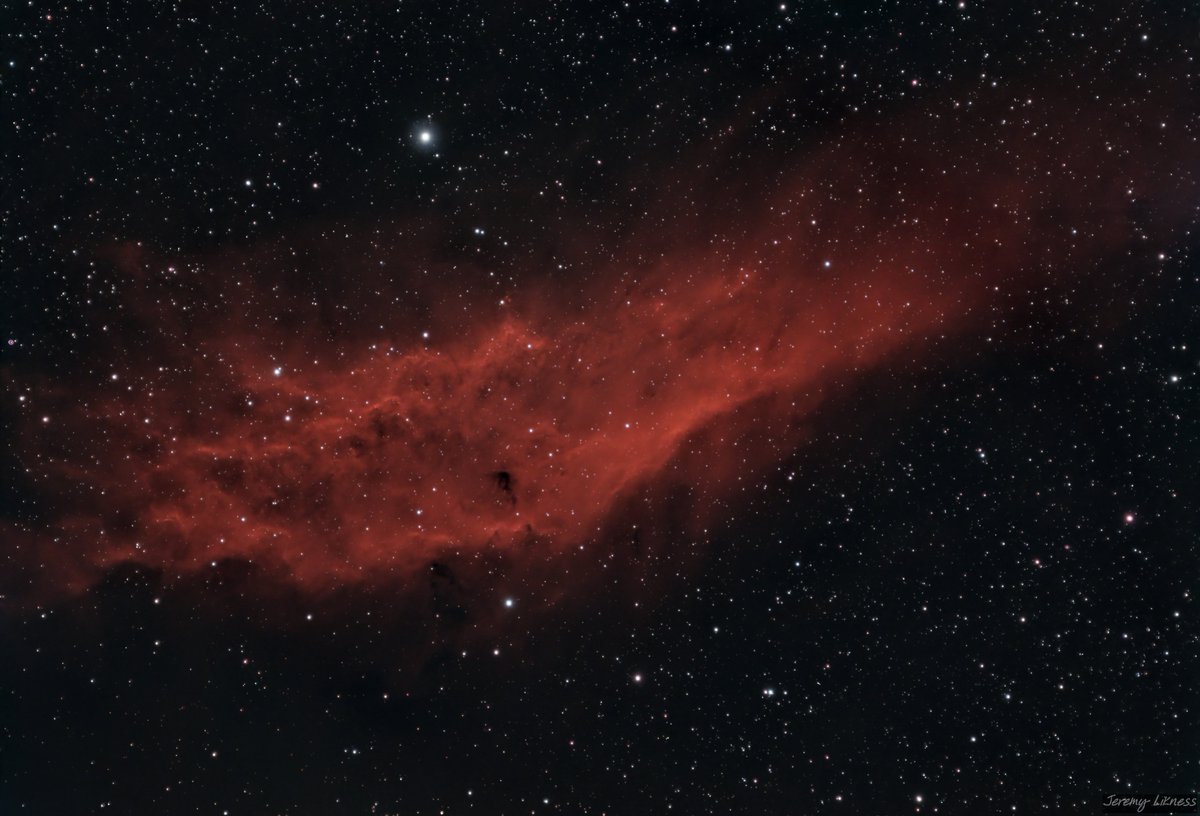 DeepSkyWorkflow's tweet photo. Like a billowing blanket let down across the sky, this textured red streak is NGC1499, the California Nebula. It sprawls across 2.5 degrees of sky due "East" of M45.
#Astrophotography #astronomy #Space #SpacePics https://t.co/lUb89o7gRc