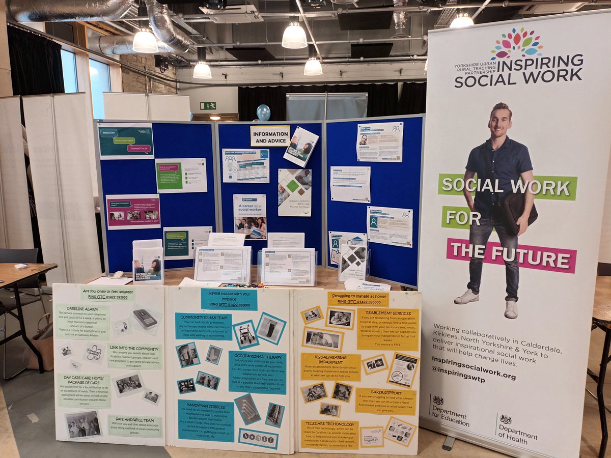 Careers Fair at <a href="/OrangeBoxHX/">Young People's Service: Orange Box Halifax</a> - future workforce so important, next gen of SWs come and say hello 🙂