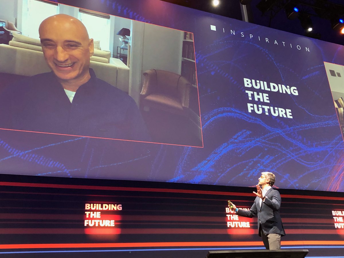 No Palco Beyond do #BuildingTheFuture2023, <a href="/omarabbosh/">omar abbosh</a> e Tiago Monteiro debateram a crescente importância da tecnologia na abordagem dos desafios mundiais da atualidade mais prementes e sobre o aproveitamento das oportunidades digitais mais importantes para o futuro.