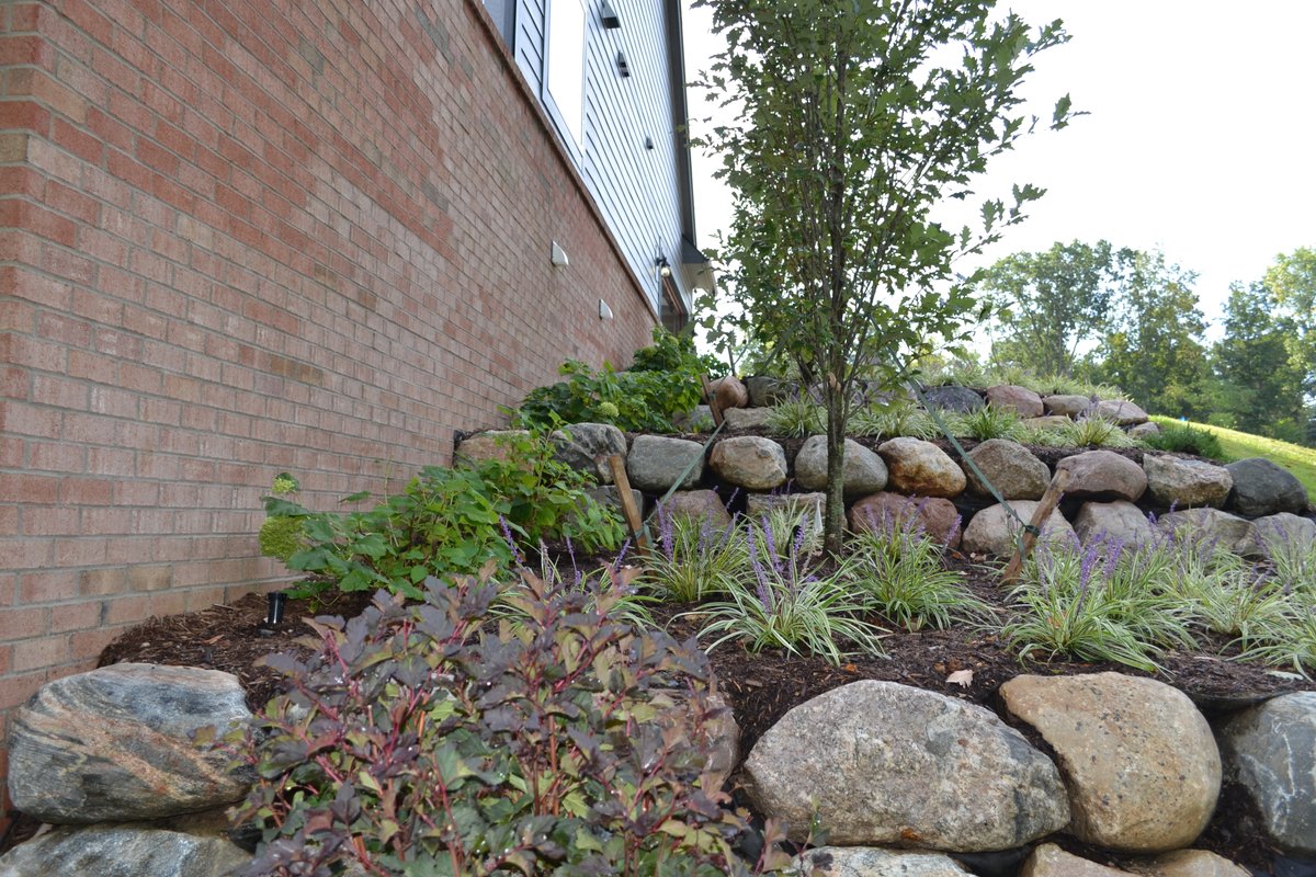 DAAlexanderCo's tweet image. We love a good-looking boulder wall! 

🔆🏡📍

#daalexander #boulder #boulderwall #rocks #landscapedesign #landsacpe #hardscape #livonia #novi #naturalstone #landscaping #plants #trees #newconstruction #landscapeinstallation #livonia #retainingwall #loveyourlandscape