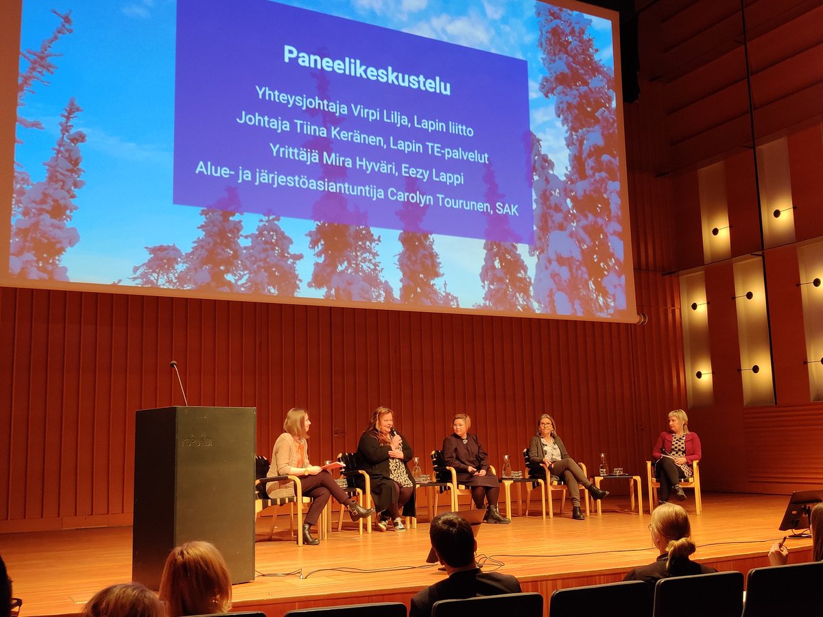 elinvoimak_LAP's tweet photo. Paikkoja auki, etsitään tekijät! -tilaisuudessa vuorossa on paneelikeskustelu: Ratkeaako työvoimapula paremmalla kohtaannolla, reservillä vai työvoiman maahanmuutolla? Mukana keskustelemassa @VirpiLilja1, @KernenTiina1, Mira Hyväri ja Carolyn Tourunen. #työvoimatiekartat https://t.co/yin4BztFoq
