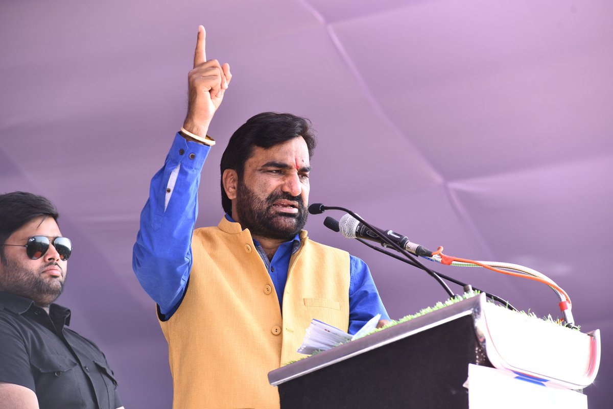 Mahikala7's tweet photo. राजस्थान की नई आशा की किरण, किसान-जवान की आवाज रालोपा सुप्रीमो  व सांसद आदरणीय श्री हनुमान जी बेनीवाल को जन्मदिवस की हार्दिक बधाई...
ईश्वर आप को मज़बूती प्रदान करे ताकि हमेशा आप आम-गरीब की आवाज़ बन सको !
@hanumanbeniwal 
@RLPINDIAorg 
#HanumanBeniwal https://t.co/eFsKCutWqR