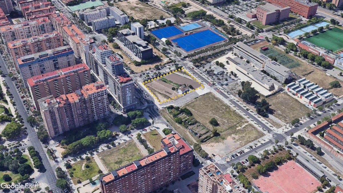 SanGomezLopez's tweet photo. 💥Ayora, Isla Perdida y Ciudad Jardín tendrán un nuevo centro de salud.

Desde @urbanismevlc facilitamos la obtención del suelo necesario para que la @generalitat pueda construir este nuevo centro de salud en la c/ Serpis.

@GVAsanitat se compromete con València.

#MeRepresenta https://t.co/24PPObCv4I