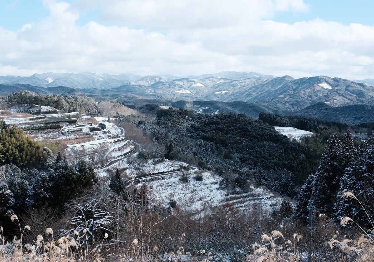 joyotown's tweet photo. 本日の旧尾久保小学校からの風景。雪景色がとても美しいです。まだまだ路面が凍結している箇所がありますのでお気をつけく���さい。 https://t.co/AaecSOJeZd