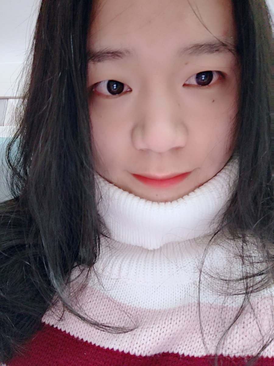 xiaomomoai's tweet photo. 后天回深圳了，在湖北要冻成狗了 #伪娘 #CD #可爱的男孩子 https://t.co/0cddchUcvF