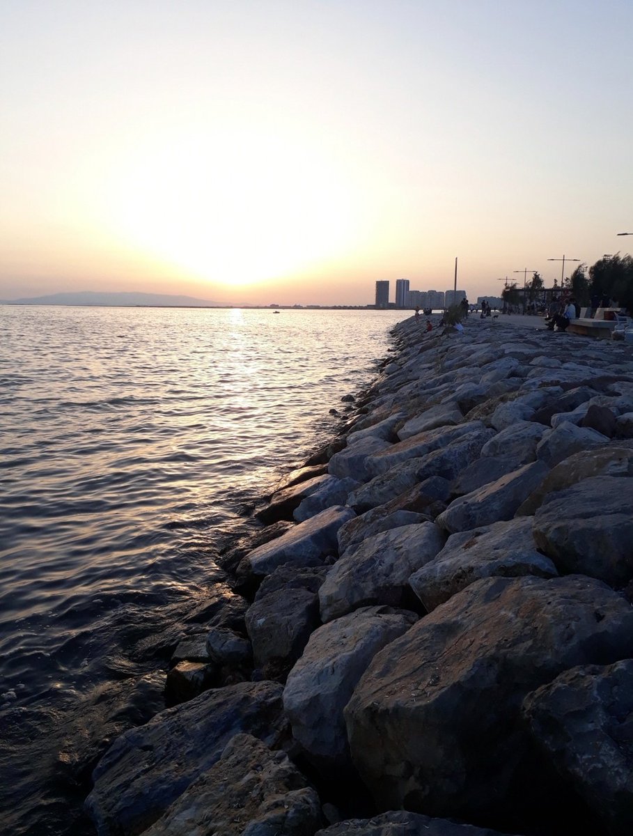 Bercestekser's tweet photo. Ahh İzmir'im seni o kadar çok özledim kii... https://t.co/GoU2OvilPc