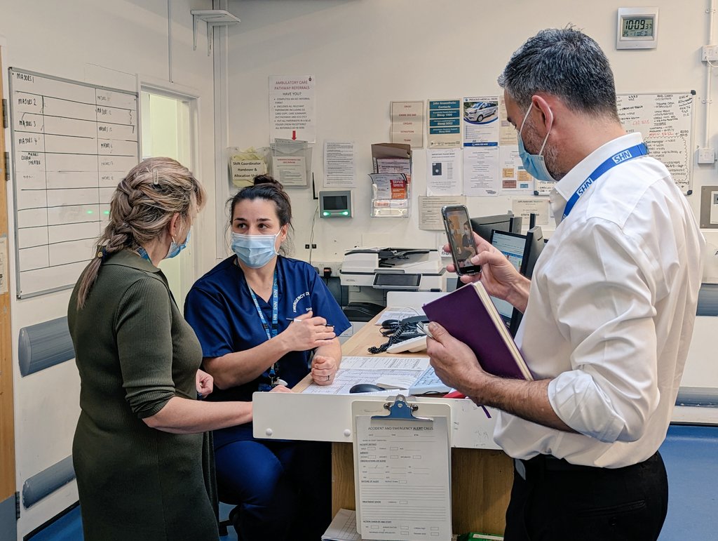 SWFT_ED's tweet image. Marta our #TeamED Senior Sister &amp;amp; @rawbubbles9 recording for the @ECISTNetwork podcast talking about the safety benefits of #SDECPDSA for ED patients
