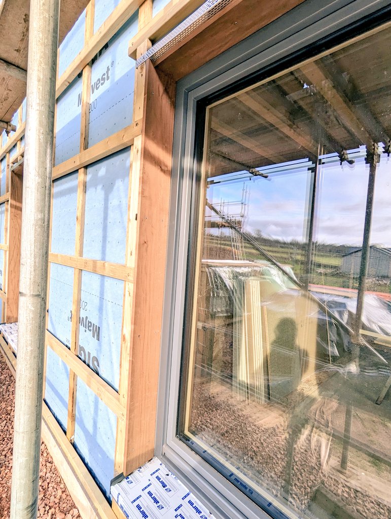 finlaySimpson11's tweet photo. A few snaps of our window reveals before the cladding covers it all. Always enjoyable putting it all together and I'm looking forward to seeing it finished with the Brimstone Poplar.
#Passivhaus #Mwconstruction
#Carpentry https://t.co/qYpfXqRbe8