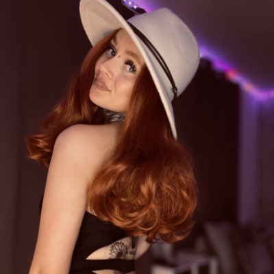 LittleLady_98's tweet photo. #NewProfilePic https://t.co/pjK004hxOA