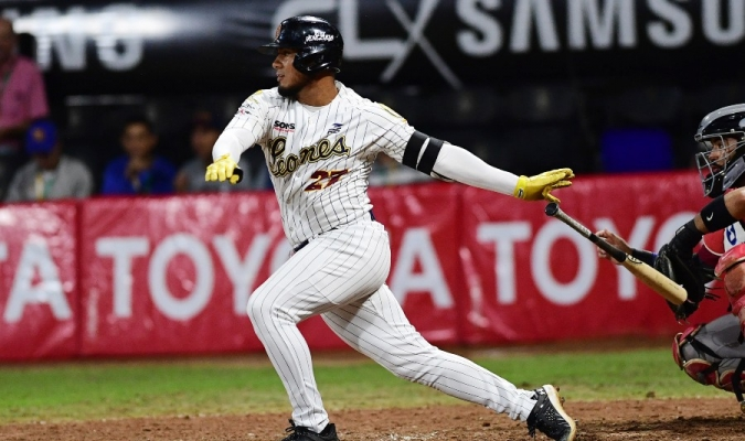 JulioGabrielRB's tweet photo. Feliz Cumpleaños 🎂 a El grandeliga Lenyn Sosa quien debuto con los Leones del Caracas en ésta temporada 2022-2023 de la #LVBP 🔥🔥
Gracias por su entrega y le deseamos Exitos en su carrera y #ProntoRegreso
#MLB #sox #Chicago https://t.co/FlaYatbfEt