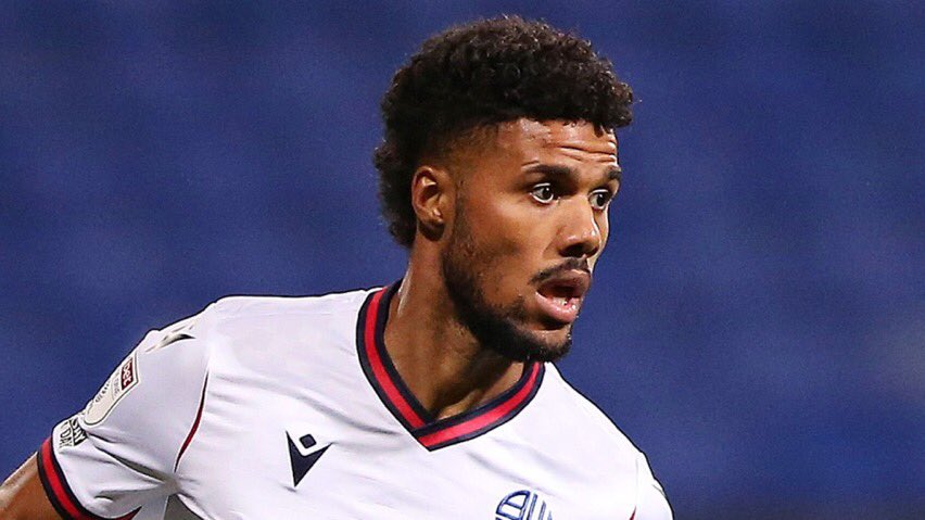 macmillanfund's tweet photo. #BWFC last night saw the worse case of incorrect identification since Richard Kimbel was mistaken for the one armed man in The Fugative.
@MarcIles  @EFL https://t.co/QU8JWo62FD