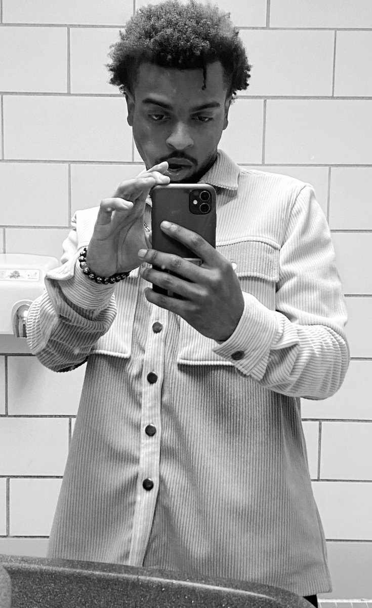 TariqDeShaun (@tariqdeshaun) on Twitter photo 
