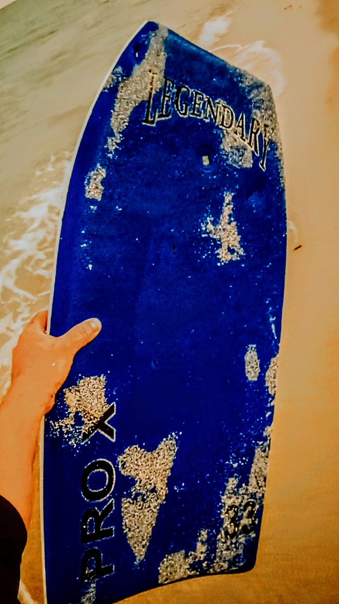 i was shreddin some pretty
🌊 gnarLy wavãge🌊
out there @ the sandbar🏄
with my boogie board, today
Almost died,
`'keppLe times 
but *i Lived to tell about it💙
and fight another day🏄🌌
