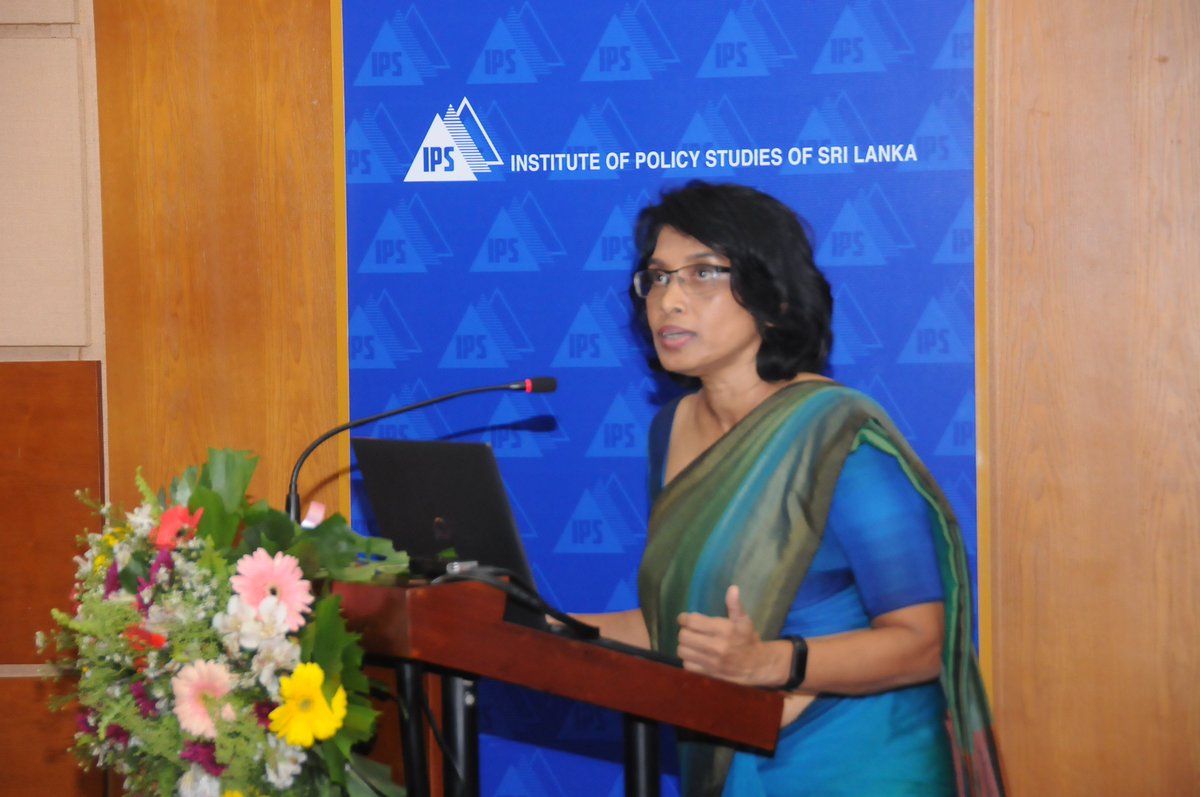TalkEcon_IPS's tweet photo. @ArunatilakeN pointed out that #NonStateActors engagement is increasing in 🇱🇰, esp the growth of #nonstate #schools and #universities. She highlighted concerns of adequate #regulatory #frameworks for monitoring quality &amp; #consumerwelfare. 6/n #RighttheRules https://t.co/9rl0RuyOCP