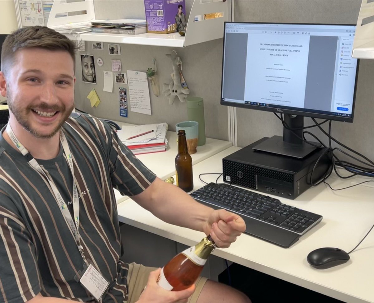 Helbig Lab tweet media