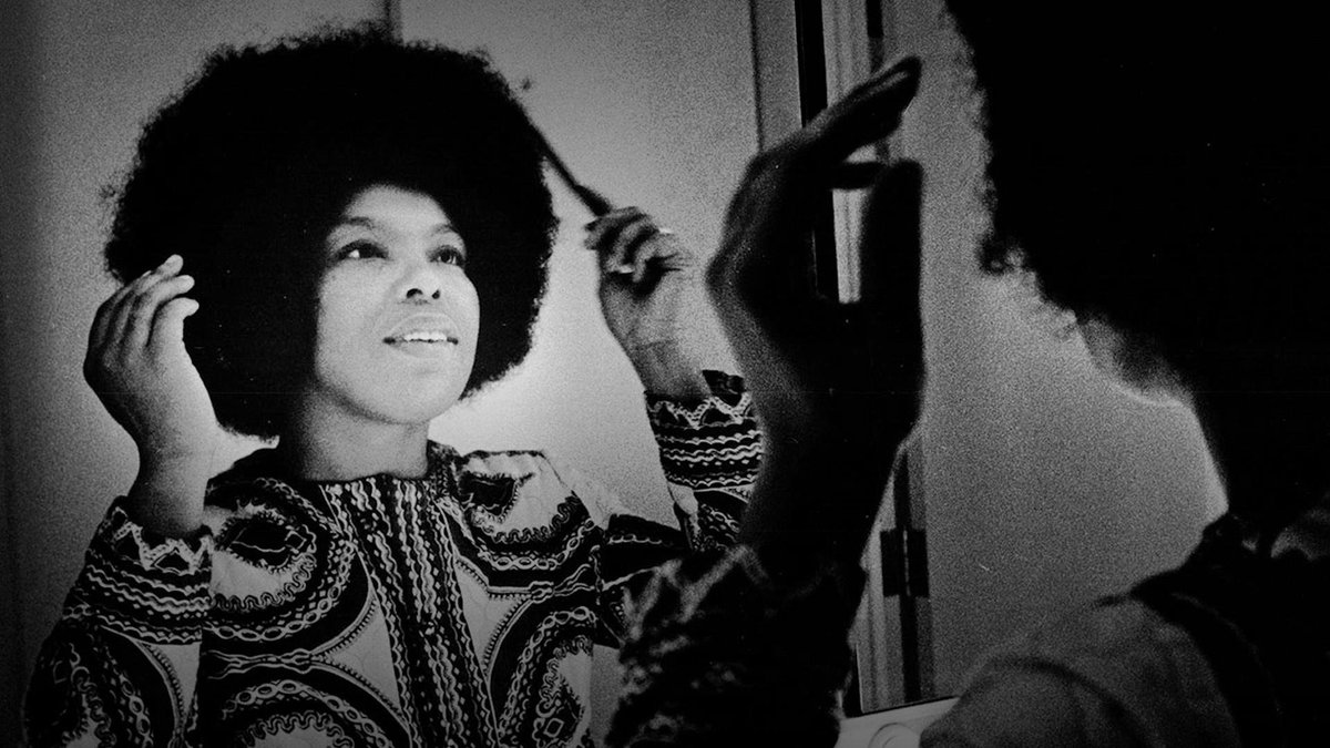 I just watched the #AmericanMastersPBS documentary on Roberta Flack and it was everything! It made me fall in love with Roberta and her music all over again! If you haven't seen it already, which I highly recommend you do, check it out on PBS.