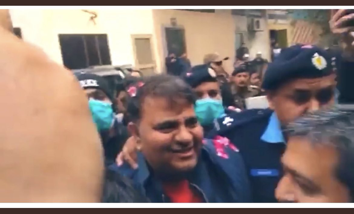 We strongly condemn the illegal arrest of Fawad Chaudhry
#فاشسٹ_ازم_نامنظور
@WarriorsOfPak