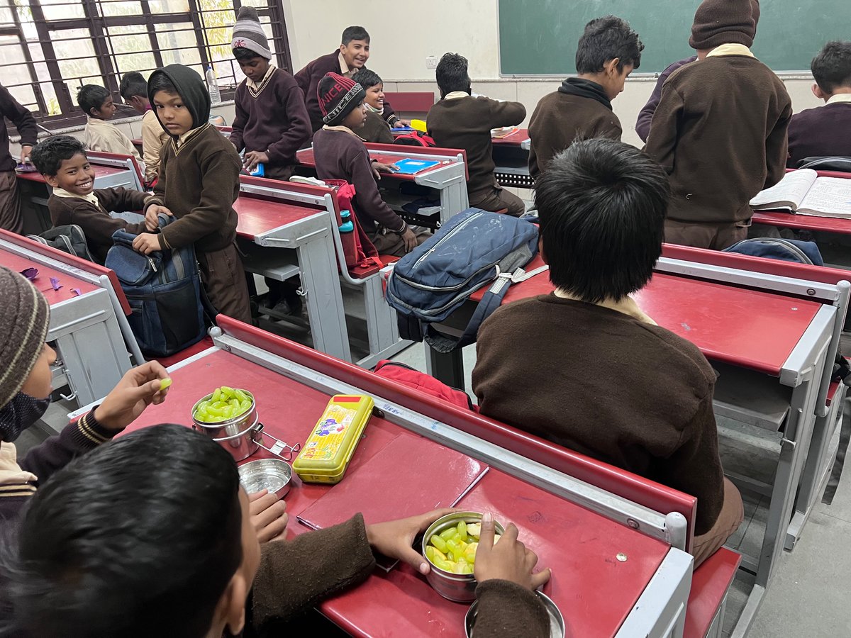 mukeshjain73's tweet photo. Energy meal 2 hrs b4 lunch
#gbssspunjabibagh1515010
Need of the hour
One of the needed step to increase the #LearningAndDevelopment 
#nep2020 
But a consistent pursue needed to raise the participation 
@LetsTalkEdun 
@PbpandeyB https://t.co/LDqBsRepmV