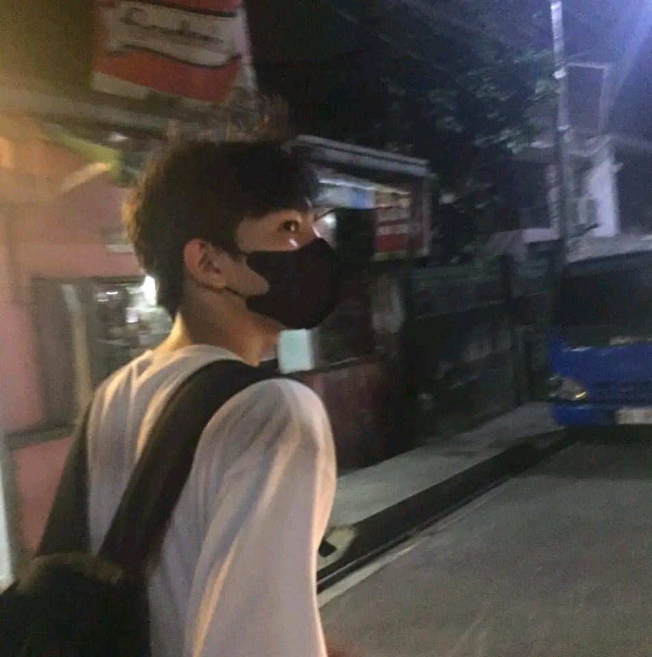 KenSeba02344598's tweet photo. Chat? https://t.co/I6xi1ASHN3