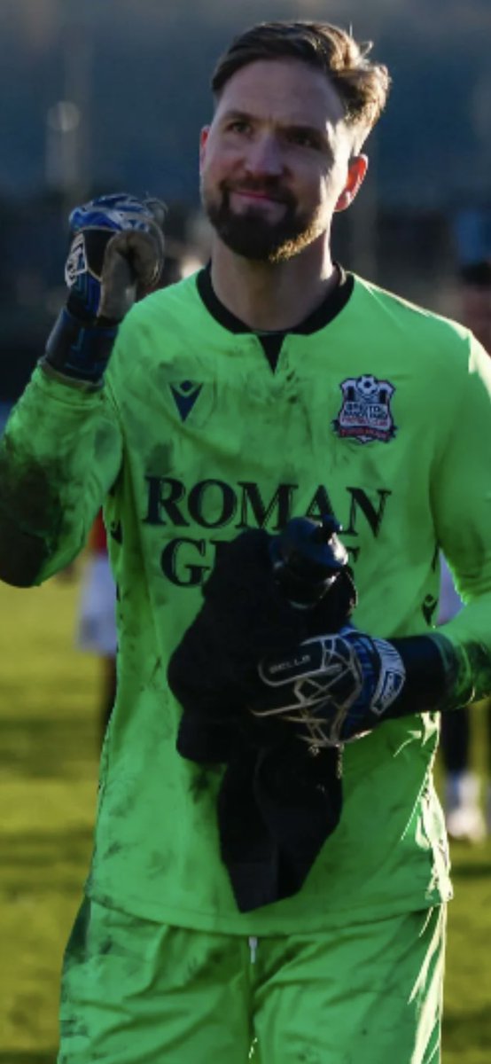 @Goalkeepersofnonleague tweet media