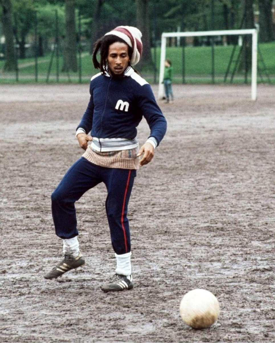 Bob Marley playing ball in Dublin around the time of his gig in Dalymount in July 1980. Marlay was a good friend of Johnny Giles, a huge reggae fan if you can believe it, and the diminutive Ireland midfielder had a backstage pass for the concert in Dalyer. ⚽ ☘️ #thebeautifulgame
