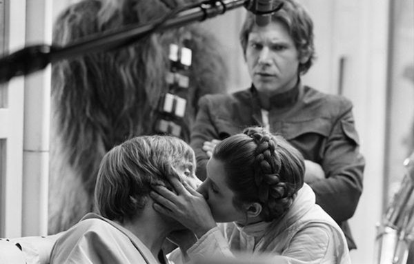 Star Wars: Episode V - The Empire Strikes Back (1980)
Original title: The Empire Strikes Back
Aka: The Empire Strikes Back: Star Wars II
Behind the Scenes
Mark Hamill as Luke being kissed by Carrie Fisher as Leia while Peter Mayhew as Chewbacca and Harrison Ford as Han look on https://t.co/mnvCJ2plwE