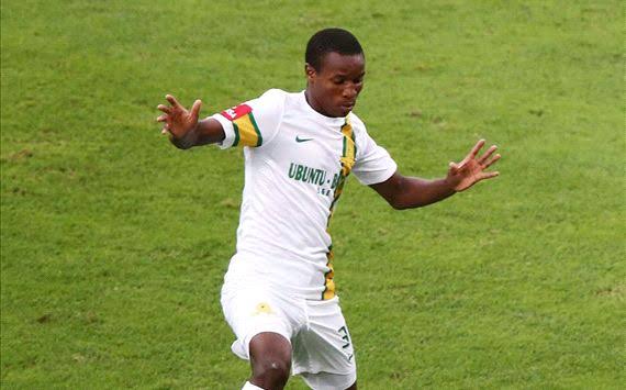Lucky_Mthombeni's tweet photo. I have never seen a player who can reinvent himself as much as Themba Zwane has done so. Sundowns have been through so many changes since 2011 but this man will always find a way to make himself a key player. He's indeed the greatest PSL footballer of all times. https://t.co/nEMz13PC63