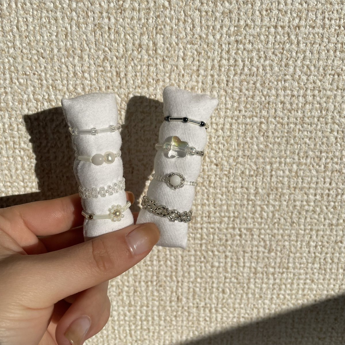 00official__'s tweet photo. ビーズリングセットは3月に発売を予定しています🪞
ひたすらクッションちくちく縫うぞ、、、！🪡
#ハンドメイド好きな方と繋がりたい 
#ビーズリング
#ハンドメイドアクセサリー作家さんと繋がりたい https://t.co/HCTofVCHIi