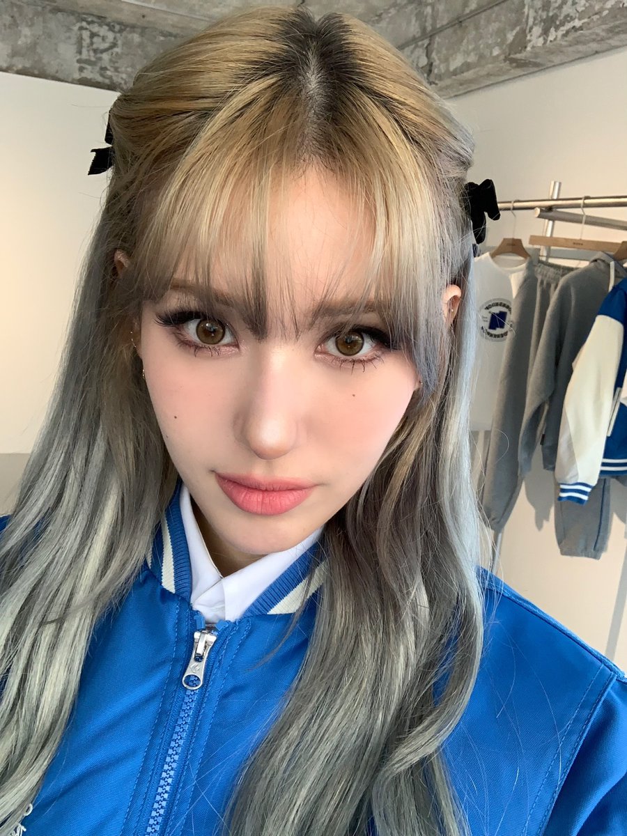 somi_official_'s tweet photo. 뭉치한테 선물해줄 커스텀 봤어요??
솜이 직접 준비한 이벤트 꼭 참여해줘용😙💖

Did you see the custom Converse for you guys??
Pls participate in my event Mungchis🍥 https://t.co/ePdpvVmFLT