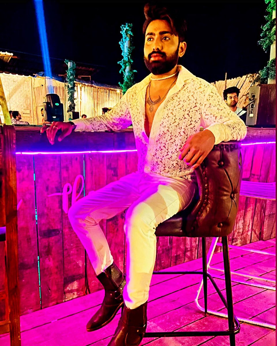 Aman73882294's tweet photo. What do you thin of this look?
https://t.co/NQzQW0wxLY

@adittyaroy2011 @Salmanprince321 https://t.co/aP8Khv6KBQ
